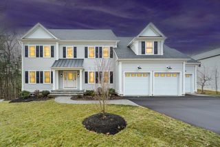 6 Briar Ln, Natick, MA 01760
