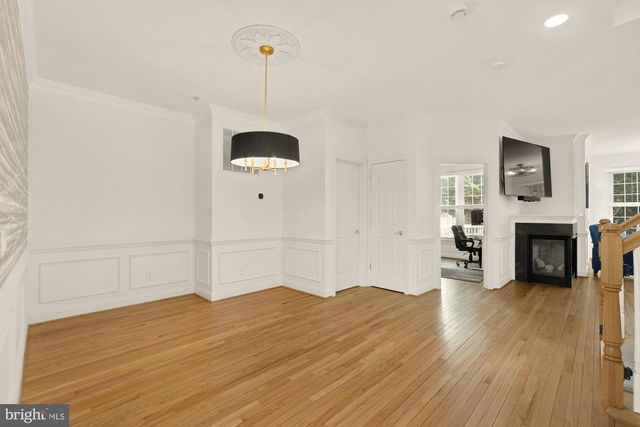 5420 EDSALL RIDGE PL, Alexandria, VA 22312