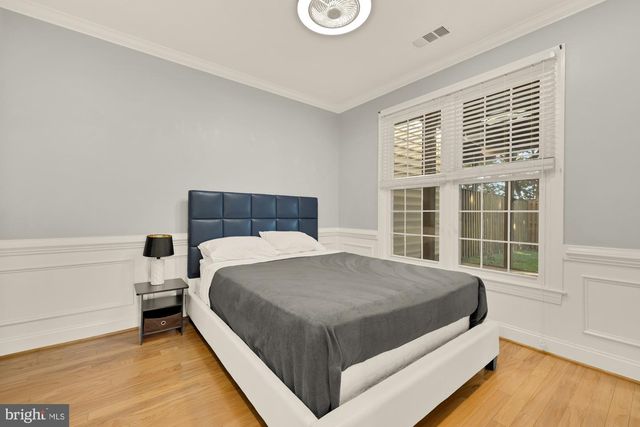 5420 EDSALL RIDGE PL, Alexandria, VA 22312