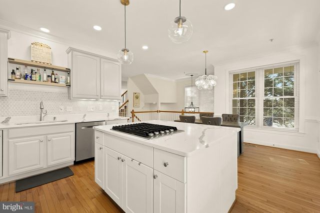 5420 EDSALL RIDGE PL, Alexandria, VA 22312