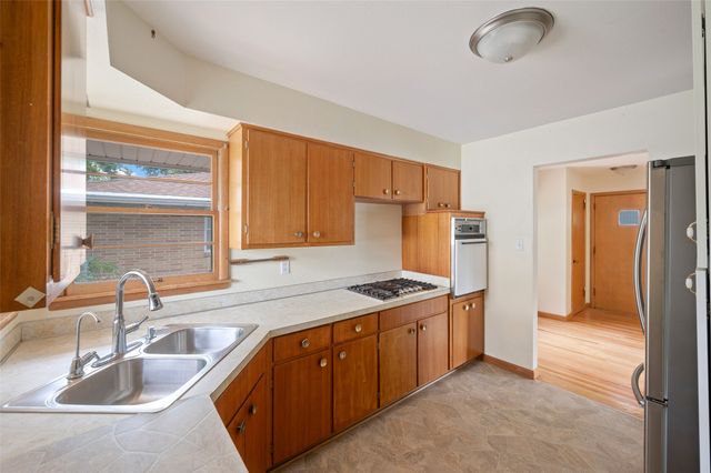 723 19th Street, West Des Moines, IA 50265