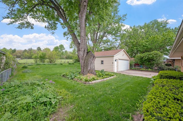 723 19th Street, West Des Moines, IA 50265