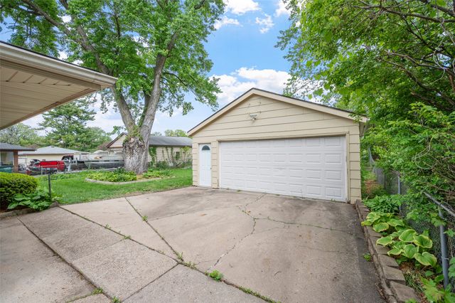 723 19th Street, West Des Moines, IA 50265