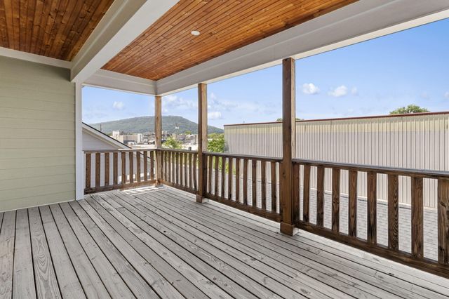 1555 Washington Street, Chattanooga, TN 37408
