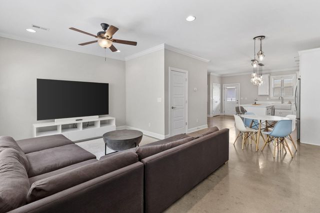 1555 Washington Street, Chattanooga, TN 37408