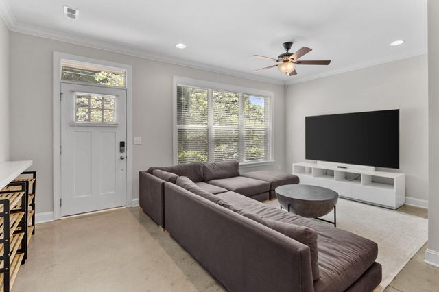 1555 Washington Street, Chattanooga, TN 37408