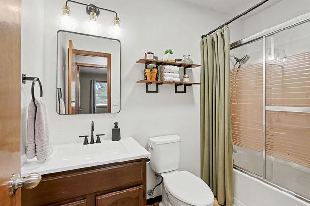326 N Shefford, Wichita, KS 67212