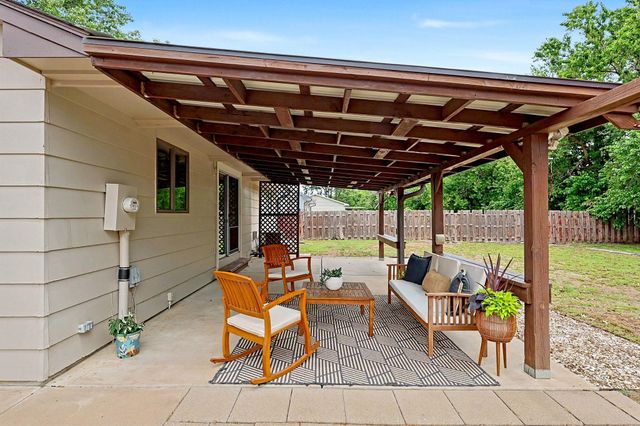 326 N Shefford, Wichita, KS 67212