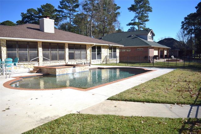 26 Westpoint Drive, Trinity, TX 75862