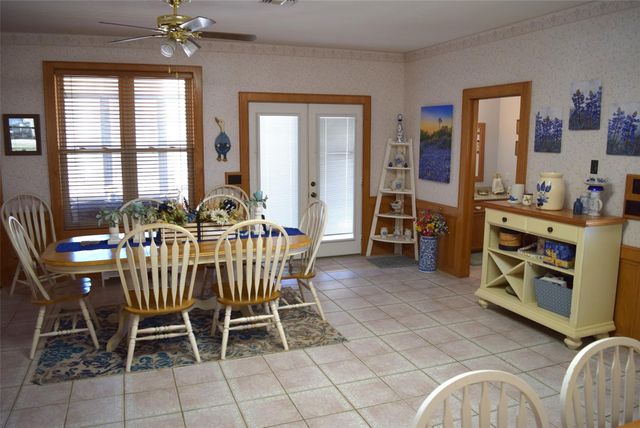 26 Westpoint Drive, Trinity, TX 75862