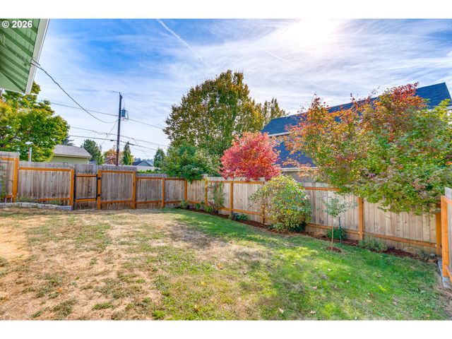 5542 Ne FLANDERS St, Portland, OR 97213