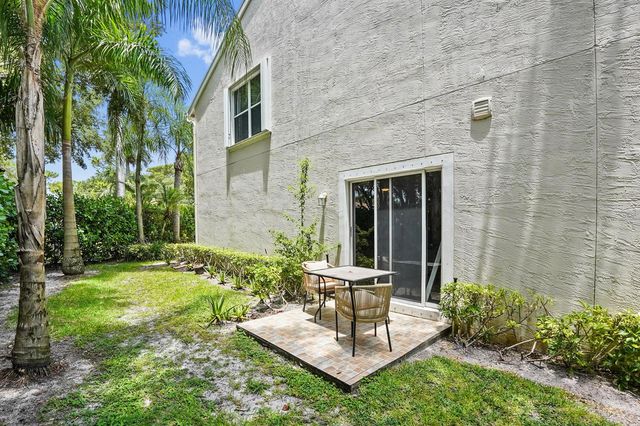 110 Crosswinds Drive, Greenacres, FL 33413