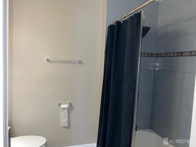 478 Witney Court, North Brunswick, NJ 08902