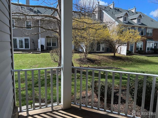 478 Witney Court, North Brunswick, NJ 08902