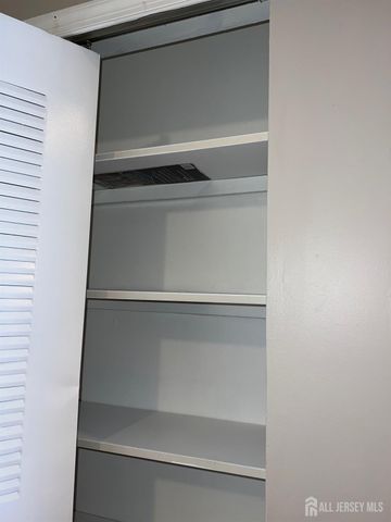 478 Witney Court, North Brunswick, NJ 08902