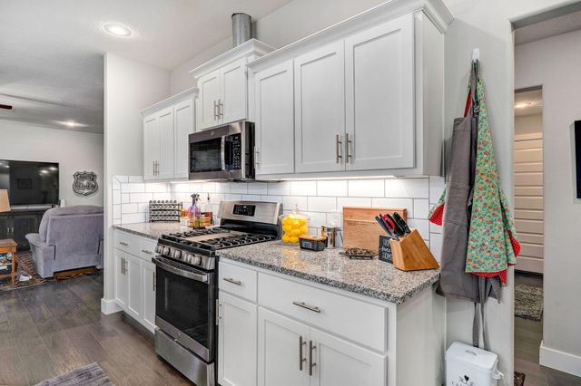 4259 W Orchard Lane, Battlefield, MO 65619