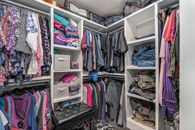 4259 W Orchard Lane, Battlefield, MO 65619