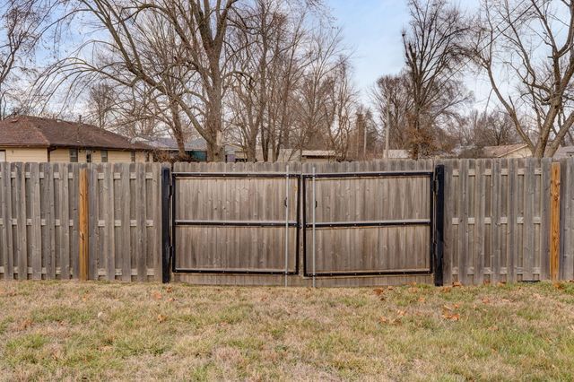 4259 W Orchard Lane, Battlefield, MO 65619