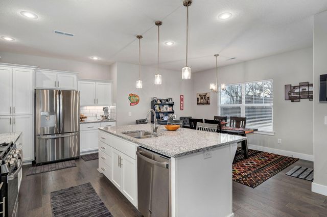 4259 W Orchard Lane, Battlefield, MO 65619