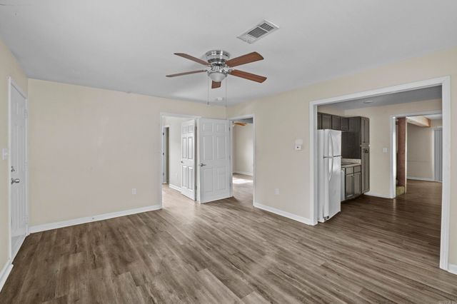 7707 W 45TH Street, Little Rock, AR 72204