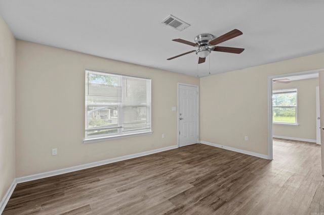 7707 W 45TH Street, Little Rock, AR 72204