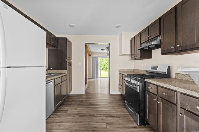 7707 W 45TH Street, Little Rock, AR 72204