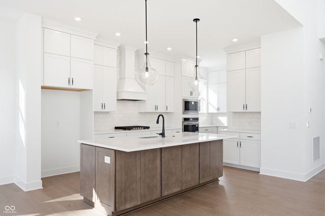 11471 Briargate Drive, Fishers, IN 46040