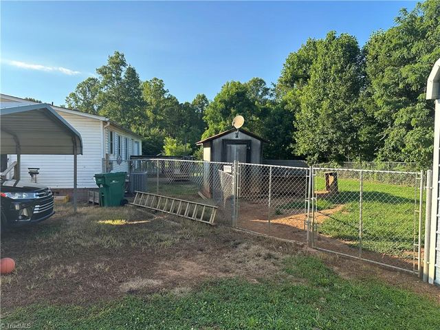 1130 Sandy Lane, Sandy Ridge, NC 27046