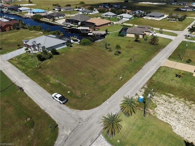 516 NW 33rd AVE, Cape Coral, FL 33993