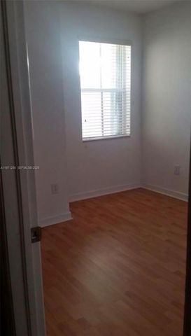 2928 SE 2nd St 8, Homestead, FL 33033