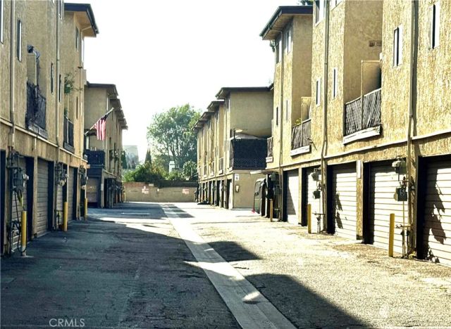 9131 Burnet Ave 23, North Hills, CA 91343
