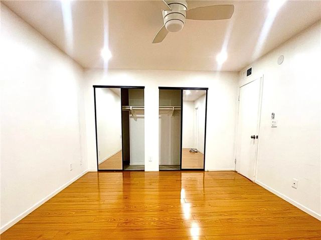 9131 Burnet Ave 23, North Hills, CA 91343
