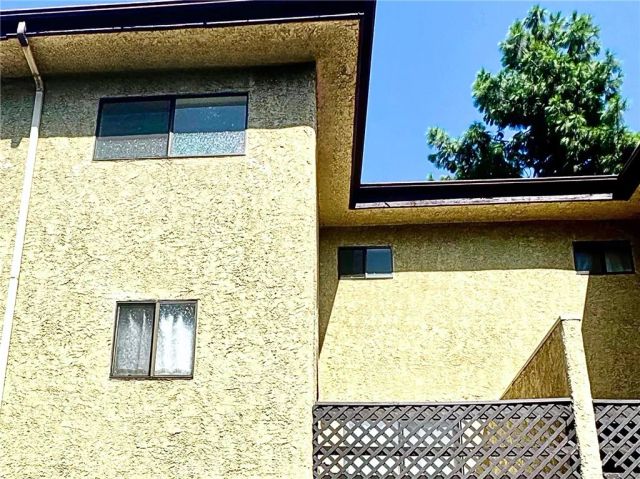 9131 Burnet Ave 23, North Hills, CA 91343