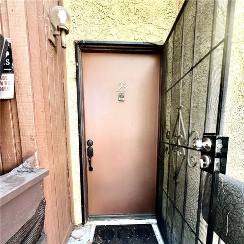 9131 Burnet Ave 23, North Hills, CA 91343