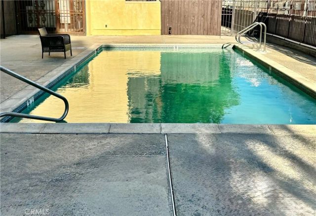 9131 Burnet Ave 23, North Hills, CA 91343