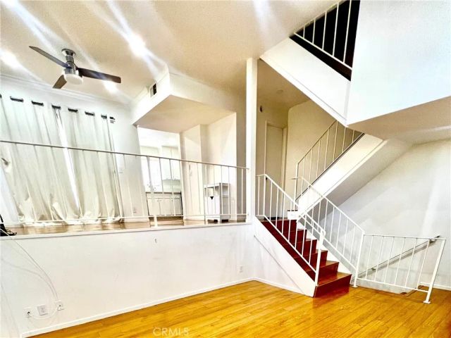 9131 Burnet Ave 23, North Hills, CA 91343