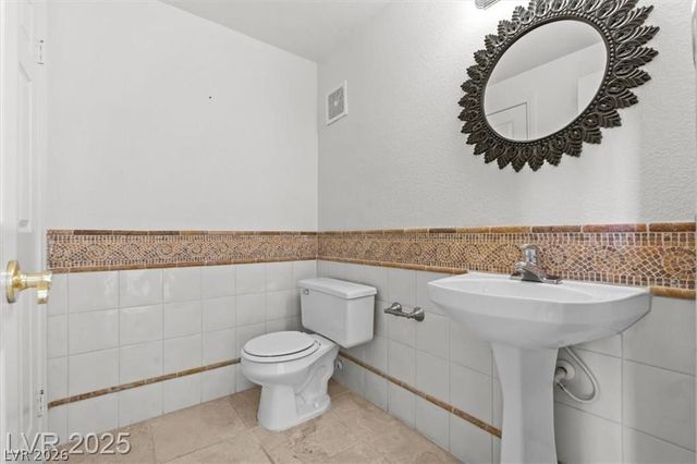664 Peachy Canyon Circle 103, Las Vegas, NV 89144