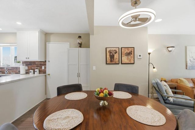 3161 Calle Osuna, Oceanside, CA 92056