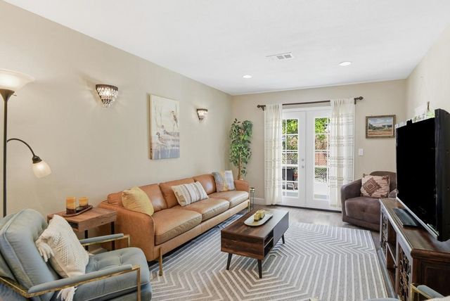 3161 Calle Osuna, Oceanside, CA 92056