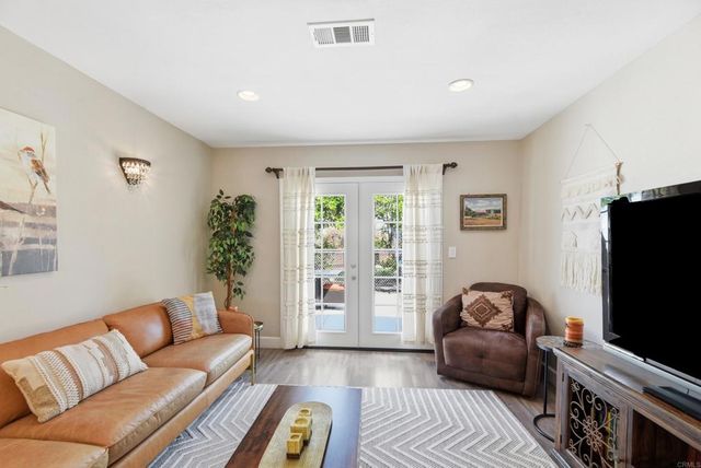 3161 Calle Osuna, Oceanside, CA 92056