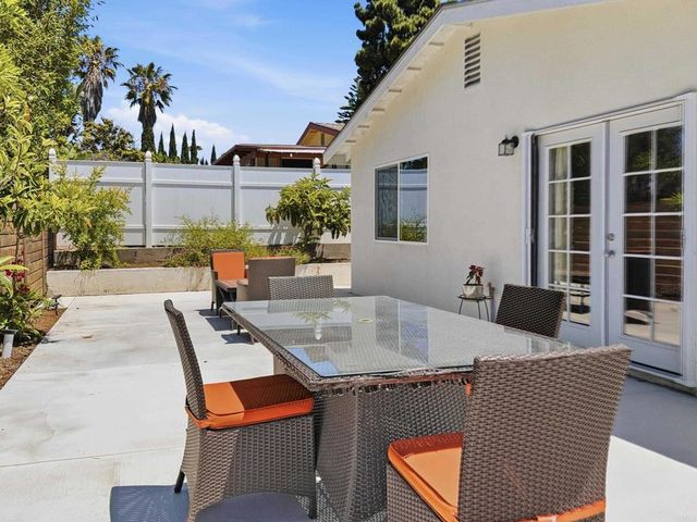 3161 Calle Osuna, Oceanside, CA 92056