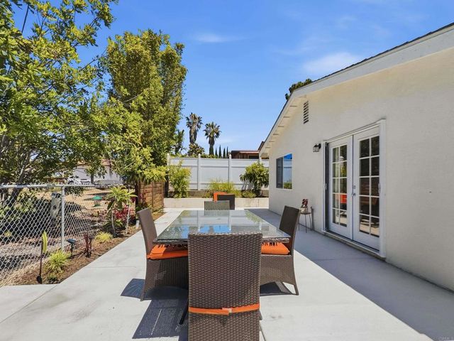 3161 Calle Osuna, Oceanside, CA 92056
