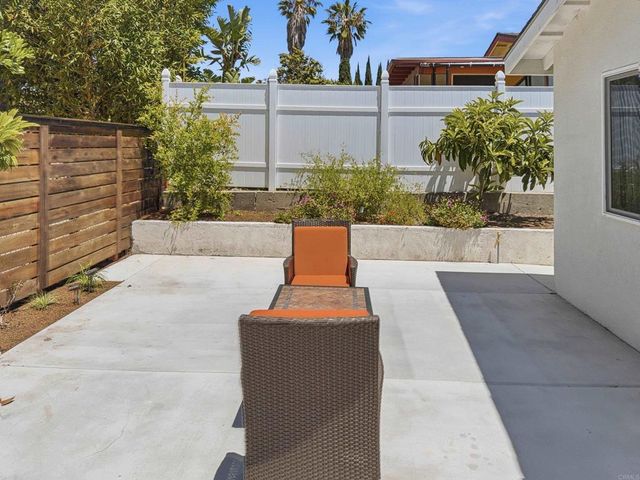 3161 Calle Osuna, Oceanside, CA 92056