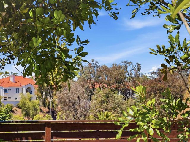 3161 Calle Osuna, Oceanside, CA 92056
