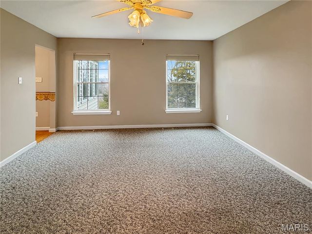 1816 Kaleb Court, Washington, MO 63090