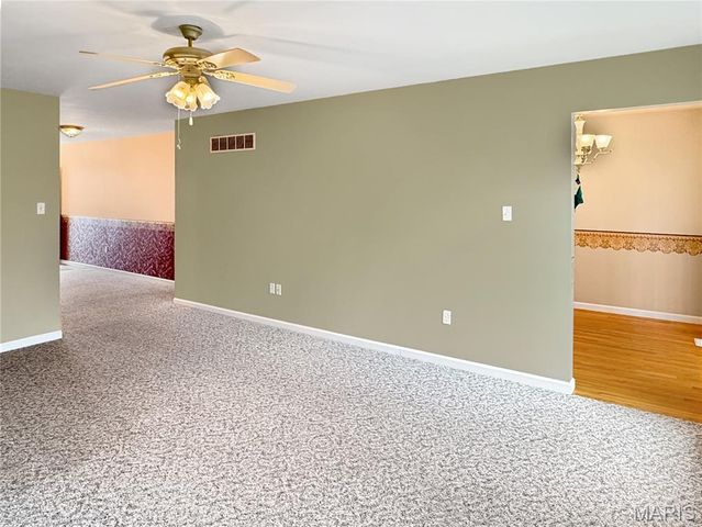 1816 Kaleb Court, Washington, MO 63090