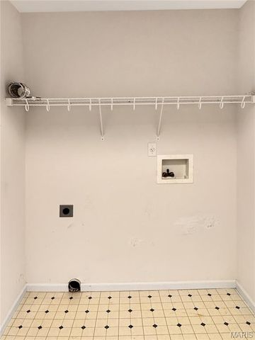 1816 Kaleb Court, Washington, MO 63090