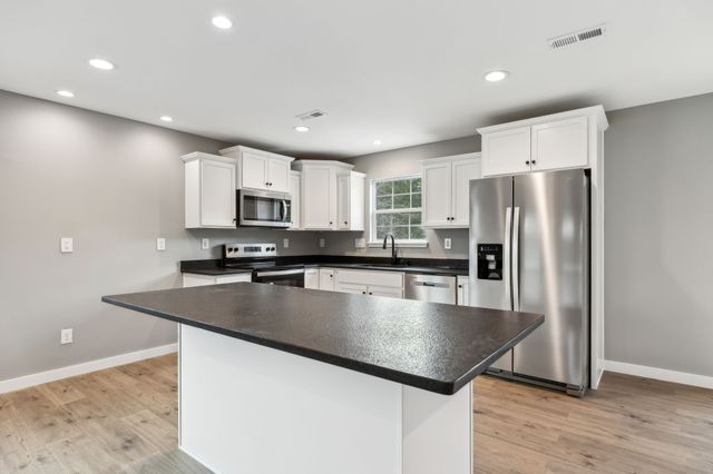 145 Alice Preston Loop, Gordonsville, TN 38563