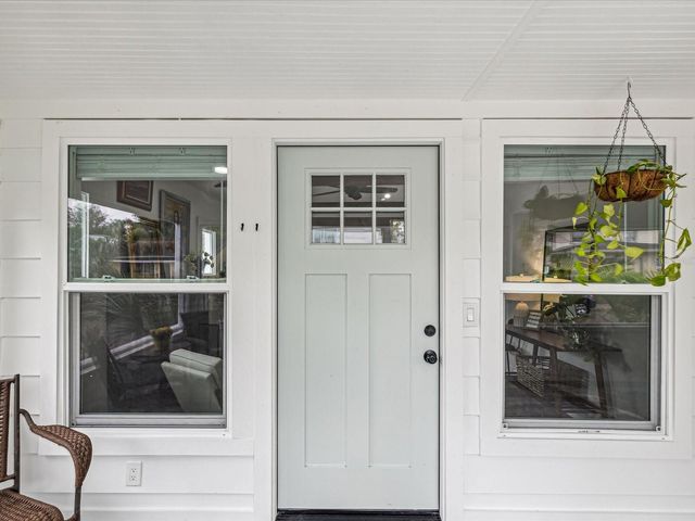 605 12TH AVENUE N, St Petersburg, FL 33701