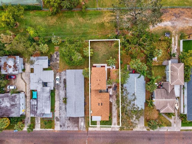 605 12TH AVENUE N, St Petersburg, FL 33701